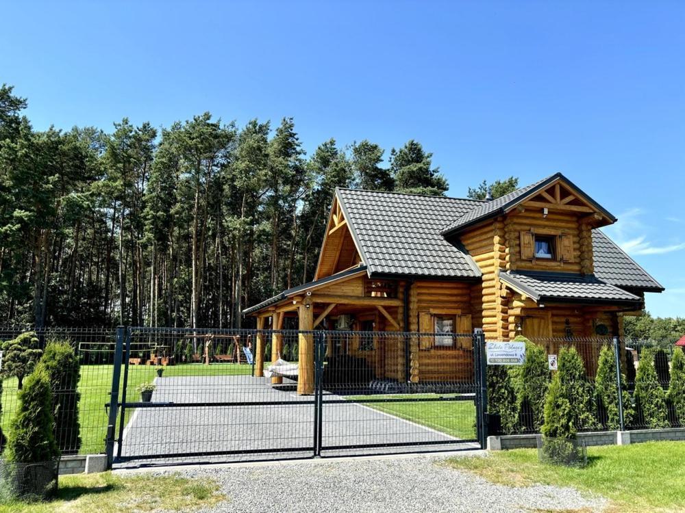 Zloto Polnocy Na Wylacznosc, Parking, Plac Zabaw, Tarasy Holiday home Karwienskie Bloto